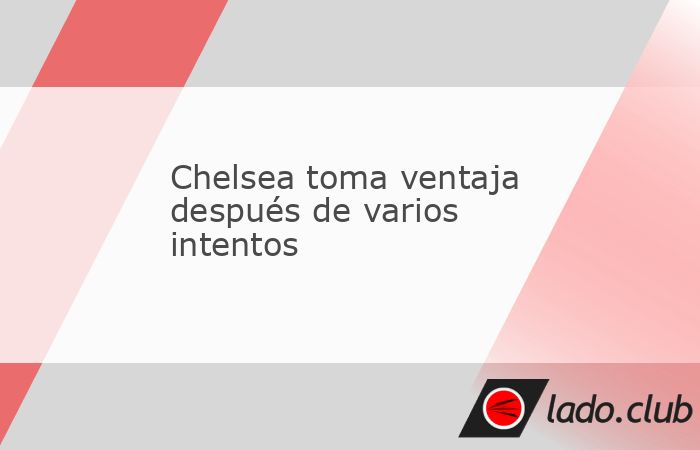 Nicolas Jackson remató con derecha para superar al arquero del Leicester y con eso el cuadro londinense abrió el marcador.